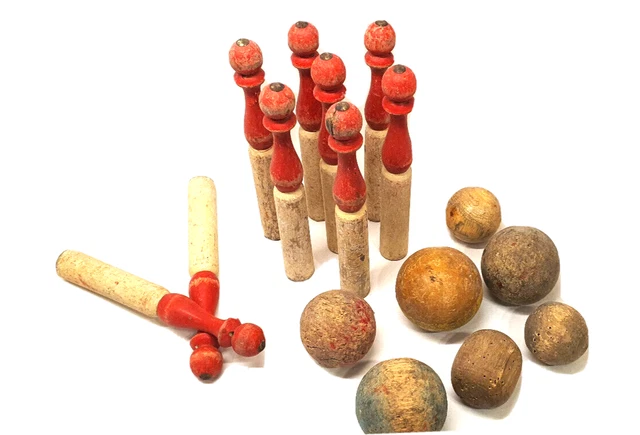TRÈS ANCIEN JEU de 9 Quilles en Bois Bowling Vintage Déco Jeu EUR 58,90