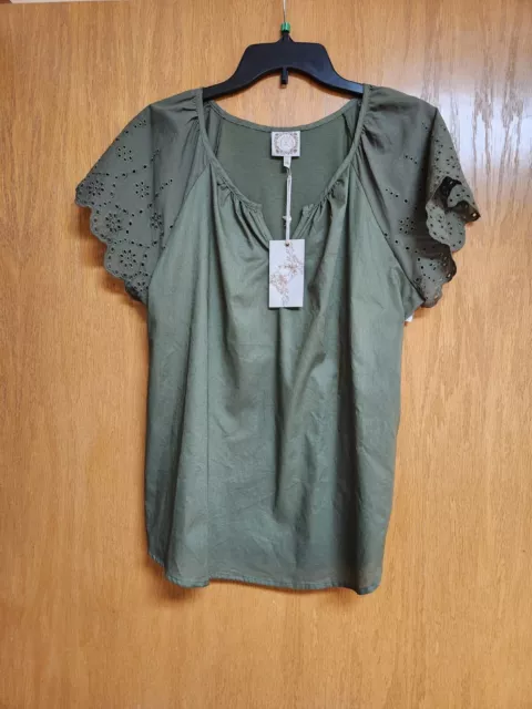 Olive Green Eyelet Short Sleeve Top. NWT. Large. By Tru Self. Cute.