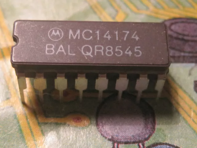 1pcs MC14174 Ballkleid Hex Typ D DIP16 Ceramic MOTOROLA " Original“ 2