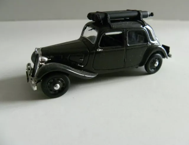 1/43 CITROEN TRACTION 11 légère gazogène 1941 sans boite