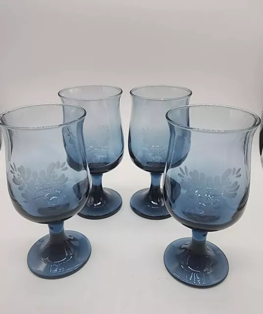 4 Vintage Pfaltzgraff Yorktowne Blue Etched Water Wine Goblets Set 12 oz Glasses