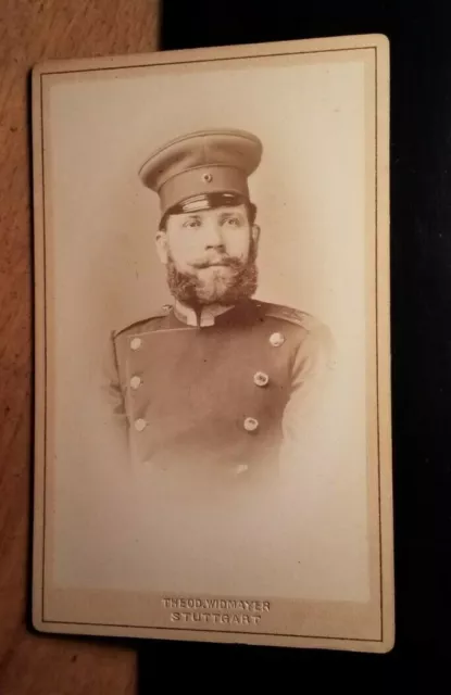 Soldat mit Bart in Uniform - Regiment IR 125 / CDV Theod. Widmayer Stuttgart