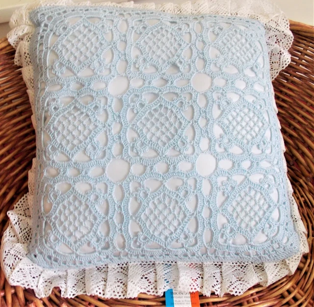 Coussin Artisanat Francais Creation S Raisonnier Crochet Et