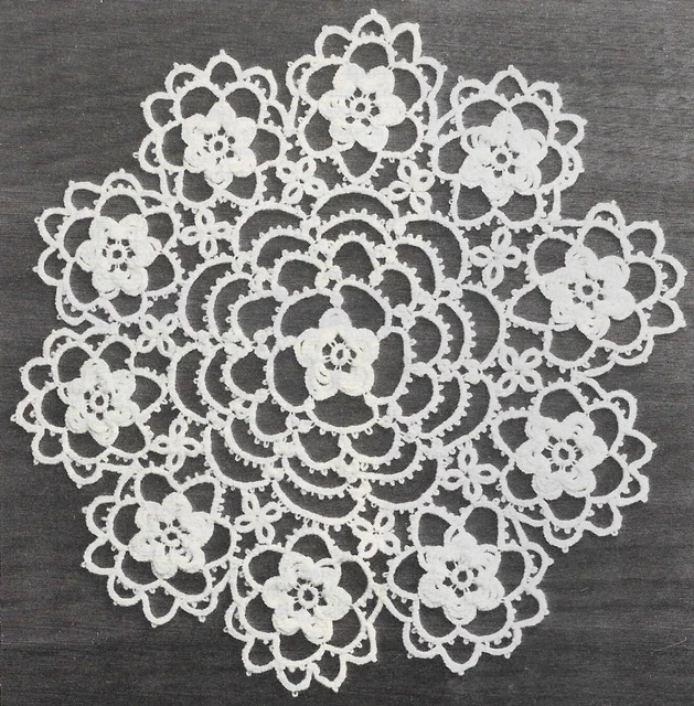 INSTRUCCIONES DE PATRÓN DE DOILY de colección floral tatuado
