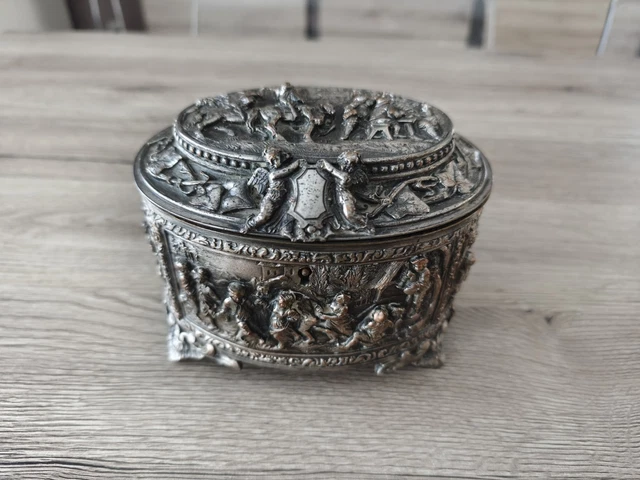 Petite Boîte à Pilules Ancienne En Argent Contrôlé - Décor Floral - Dimensions 31x27x12 Mm - Occasion