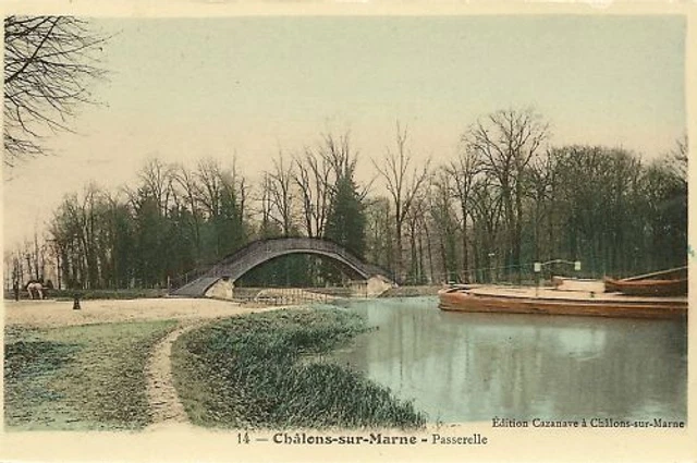 Cpa Chalons Sur Marne Passerelle Du Jard