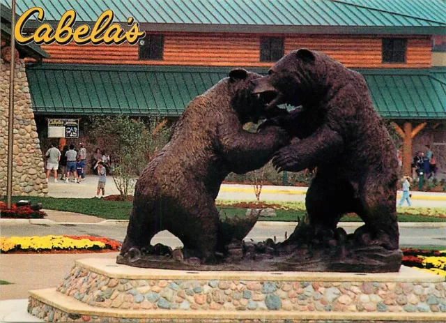 Postcard Cabela's Outdoor Store, Dundee, Michigan - Fighting Bears Statue #2