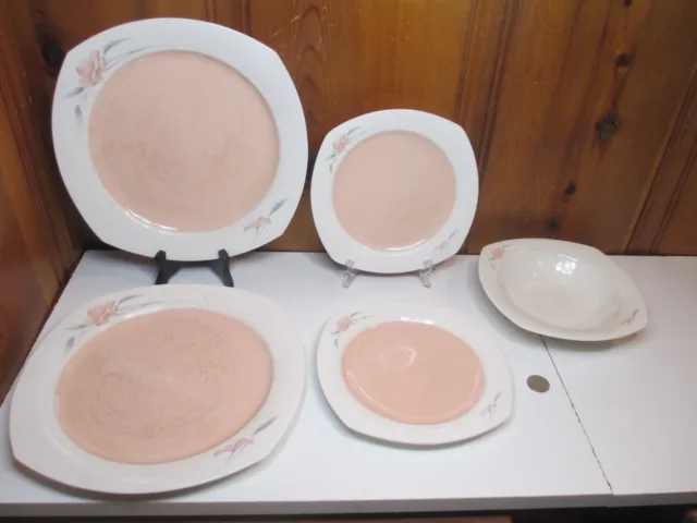 Lot of 5 Nikko Quadrille Peachglow Dinner Salad Plates Soup Cereal Bowl Floral