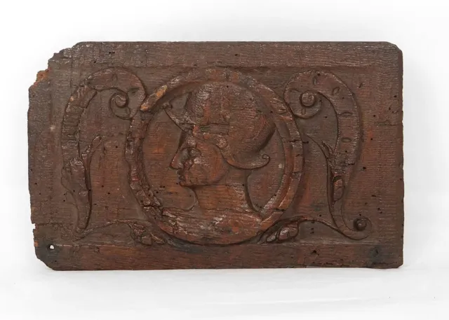 Panneau décoratif bois sculpté personnage profil Haute Epoque XVIIème