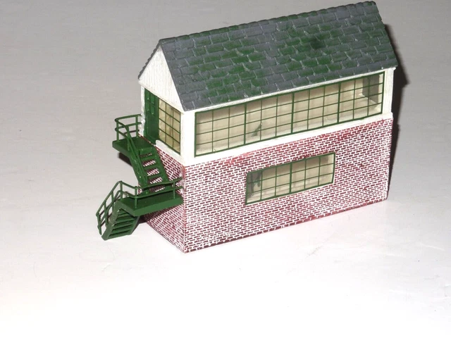 ‘RARE’ Hornby Thomas Signal Box R9240 EXCELLENT CONDITION.