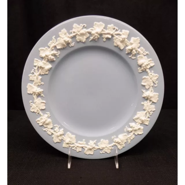 Wedgwood Etruria & Barlaston Embossed Queensware Dinner Plate 10"