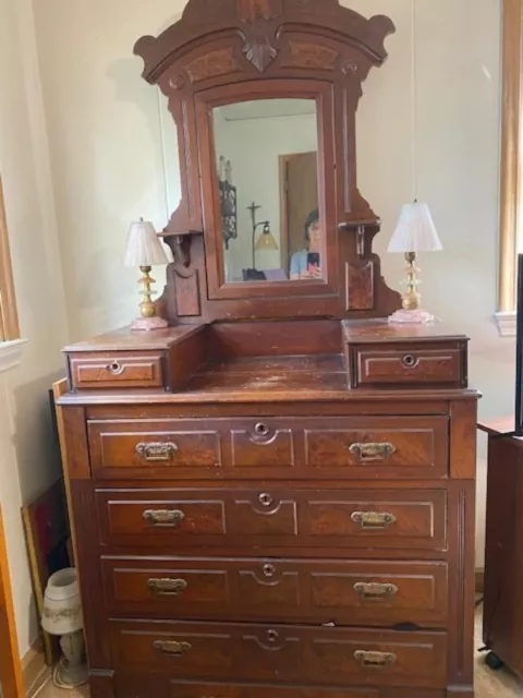 Antique Full size bed and dresser
