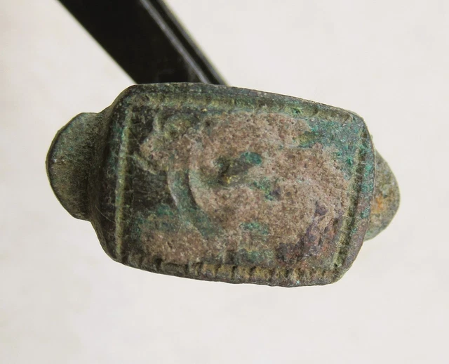 A2 ANCIENT GREEK Archaic Bronze Ring Depicting Gazelle. Needs