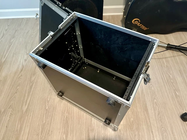 Road Ready 8 Space Heavy Duty Music Equipment Road Case w/Dual Lids Black/Silver