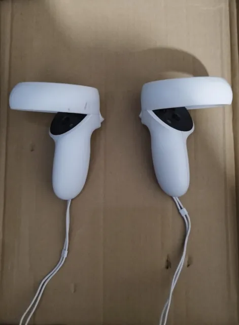 *UNTESTED* Genuine Oculus Quest 2 Controllers (Left + Right) *AS-IS*