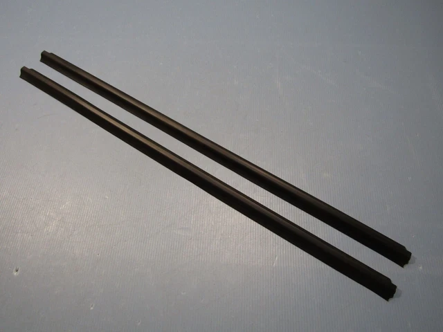 Mercedes W123 W126 Front Right Door Sealing Rail Genuine A1267250365 REF K5U-63