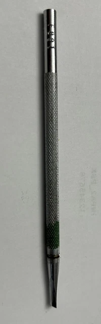 Herramienta de cuero de colección Craftool Co EE. UU. No. Estampilla tallada de figura triangular F891