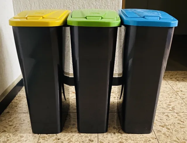 Set Mülltonnen Abfalleimer Gelb Grün Blau