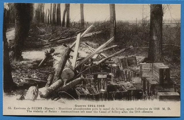 CPA: Environs de Reims -Munitions abandonnées près du canal.../ Guerre 14-18