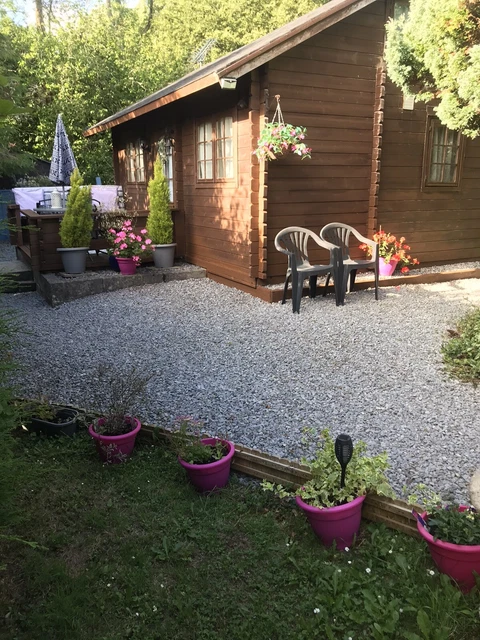 LOVELY COASTAL LOG CABIN 2+Pets £65 Per Night! £50 Secures Dates!