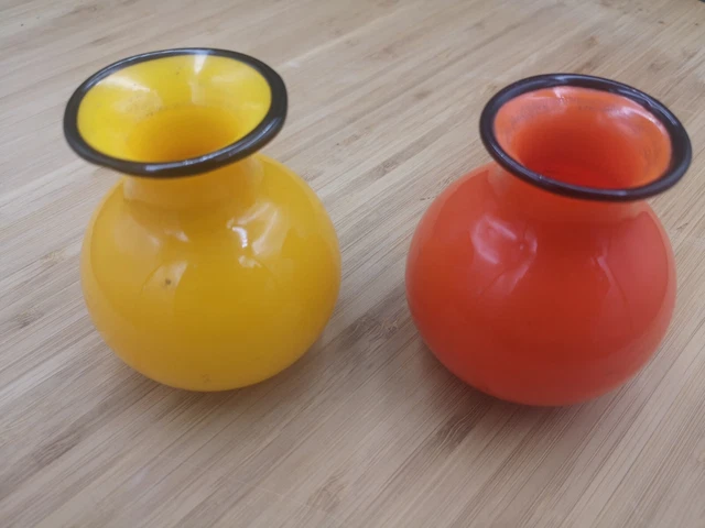 Clips Des Années 60/70 En Cuivre Jaune Avec Verre Violet Fondu - Jolie Paire Vintage
