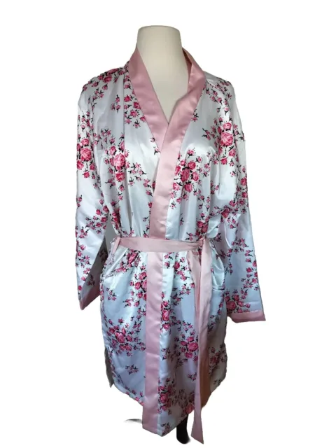 Morgan Lane Women's Short White With Pink Floral Satin Robe Fab Fit Fun Size XL