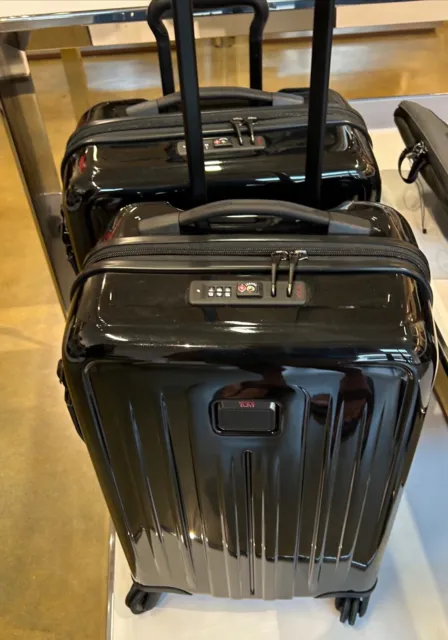NEW Tumi V4 Short Trip Expandable 4 Wheel Packing Case Suit Case - BLACK 2