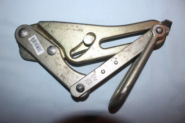 Klein Tools 1611-30 Cable Wire Grip Puller 4500 Lbs. .35" - .53"