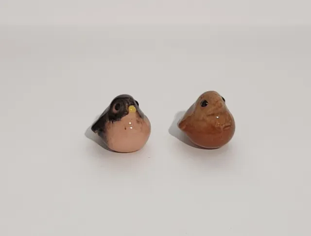 Vintage Hagen Renaker Tiny Baby Robin Bird Figurine X2