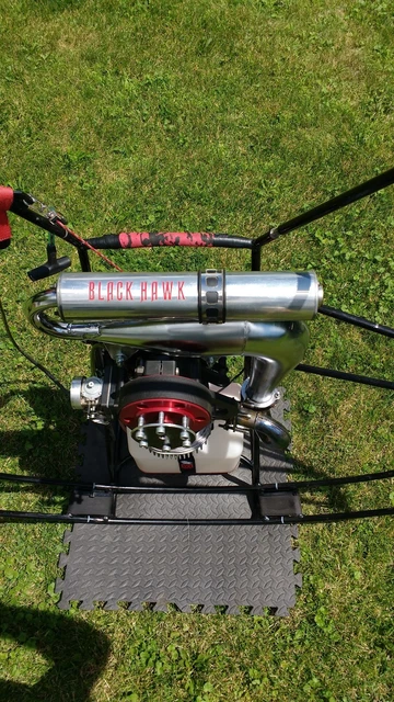 BlackHawk AirMax 220 Paramotor for Powered Paragliding 2