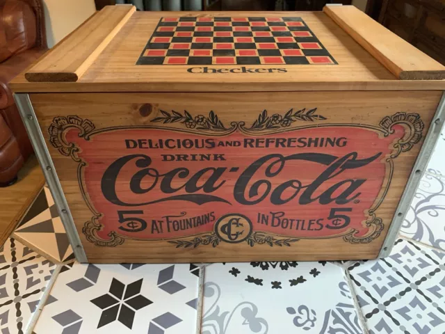 Mint 1993 Coca Cola Wood Wooden BottleStorage Chest Crate Box w/ Checkers Lid