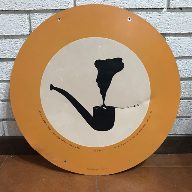 Targa In Latta Divertente "Danger This Sign Is Distracting" | Cartello Umoristico Per Parete 30,5x20,3 Cm | Regalo Per Garage E Ufficio - 3