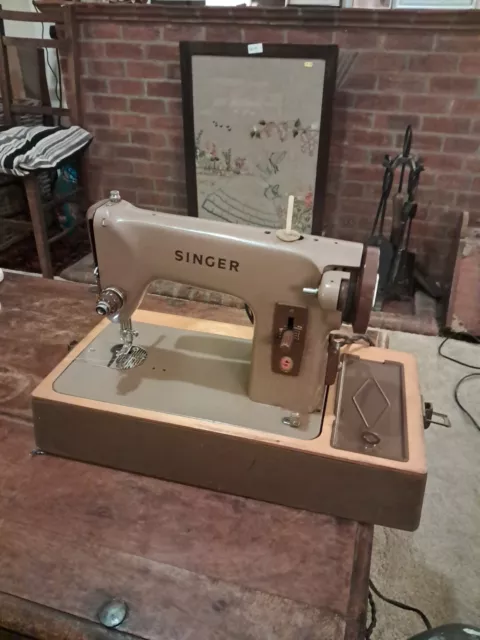 Singer 275 Vintage sewing machine, ?  Bzk 60-12, Ser.no K068603mr