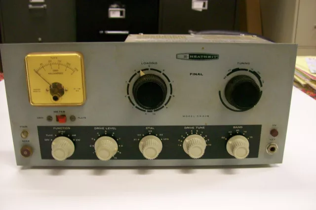 Teléfono y transmisor AM/CW Heathkit DX-60B con manual - Funciona SALIDA APRX 45