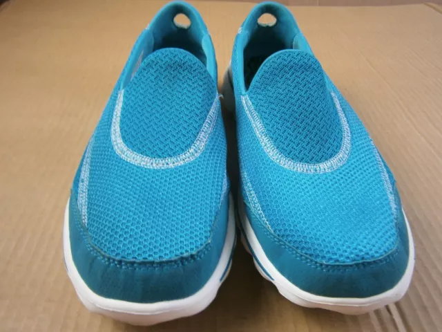 Skechers go walk sparkle crochet hotsell slip on trainer