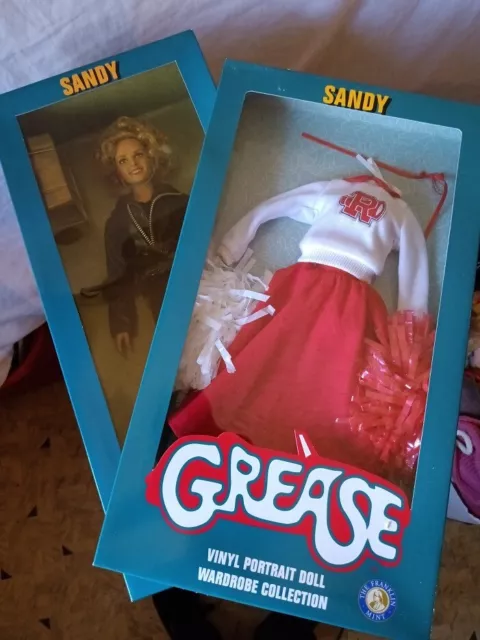 Sandy Grease Vinyl Portrait Doll Cheerleader Outfit Franklin Mint 2002 COA NRFB