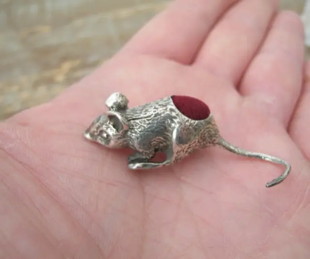 Stunning Birmingham Hallmarked Sterling Silver Mouse / Rat Pin Cushion 2