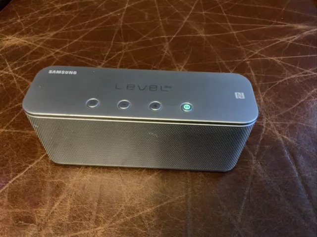 SAMSUNG LEVEL BOX Mini NFC EO SG900 Bluetooth Wireless Speaker