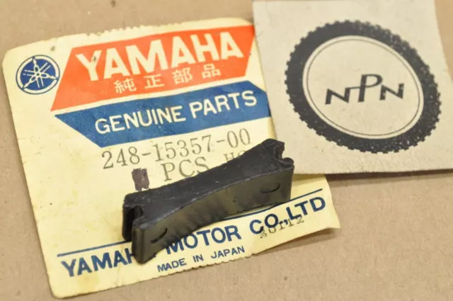 NOS Yamaha AT1 AT2 AT3 CT1 CT2 CT3 DT125 HT1 LT2 LT3 LTMX Crank Case Rubber Grom