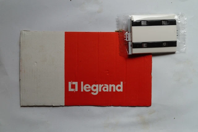 Legrand CM2006 - Interrupteur va-et-vient à anneau à voyant témoin Céliane - A composer