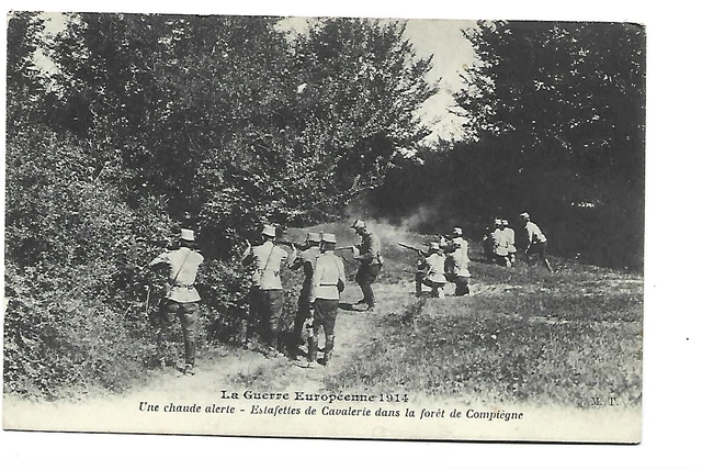 Militaire Guerre 1914 Estafettes De Cavalerie Dans La Foret De Compiegne