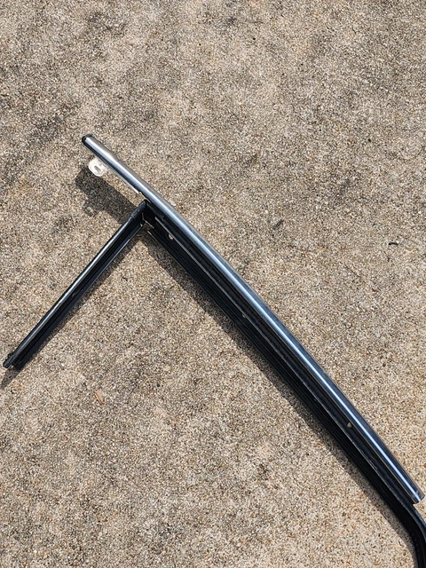 Datsun 280Zx Coupe Passenger Side Side Roof Moulding No T Tops   1979-1983