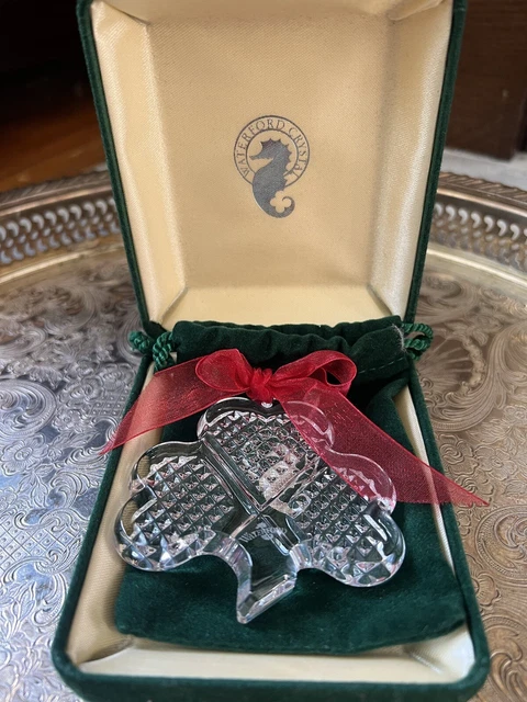 Waterford Crystal Clear Three Leaf Clover Ornament w. Green Box & Bag Excellent