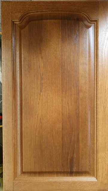 Unidad de cocina de madera maciza puerta estilo catedral totalmente nueva. H900xW600 MC1-2
