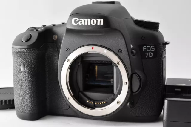 [Mint]  Canon EOS 7D 18.0MP Digital SLR Camera Body 10967 Shots