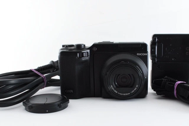 RICOH GXR 10.0MP Digital Camera w/ P10 28-300mm VC Zoom Lens Kit [Excellent++]