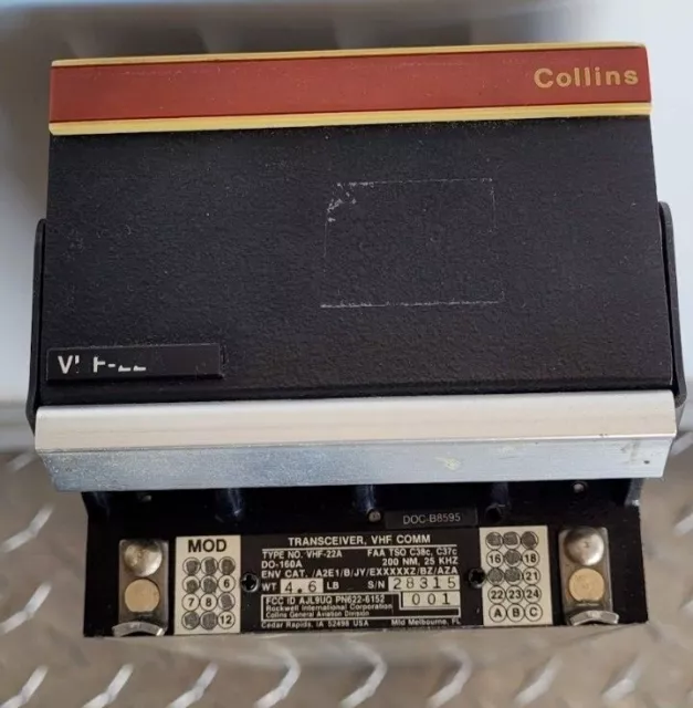 Collins VHF-22A VHF Comm Transceiver PN: 622-6152-001