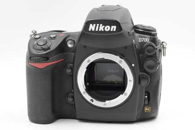 Nikon D700 12.1MP Digital SLR Camera Body [Parts/Repair] #651
