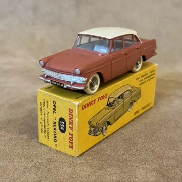 Dinky Toys France 554 Opel Rekord En Boite Originale / 1:43 / Vintage Model