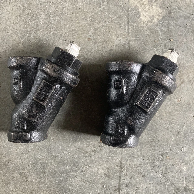 Lot of 2 - Nibco 3/4" Cast Iron A126 Class 250 SWP Strainer Y Valves